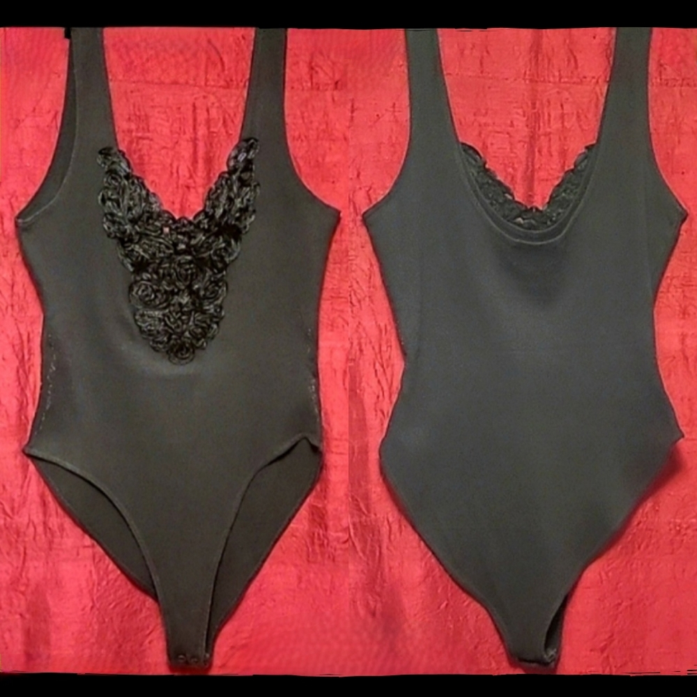 Vtg 80s Cristina blk rose applique thigh high bikini cut low scoop bodysuit M-XL